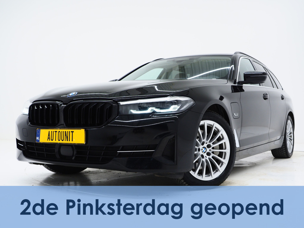 52152251